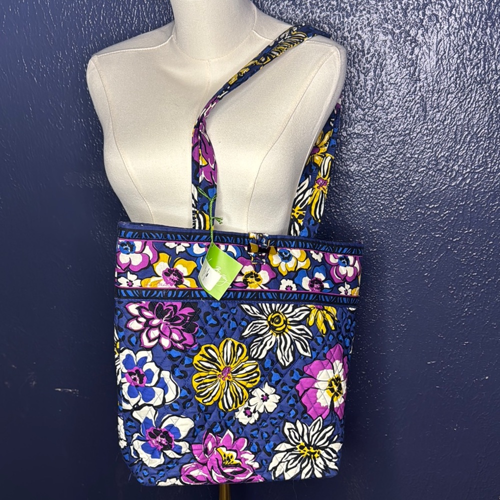 Vera Bradley 2014 (Retired Print) Tote and Lunch Bag-NWT - Picture 3 of 5